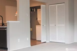 3429 Burke Ave N, Seattle, WA 98103 - Photo 37