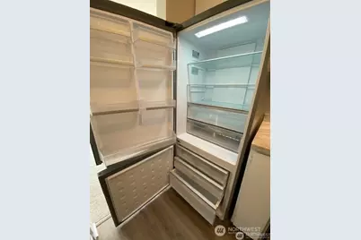 3429 Burke Avenue N #23, Seattle, WA 98103 - Photo 25