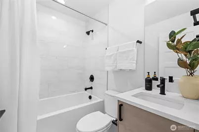 1704 A N 47th Street, Seattle, WA 98103 - Photo 23