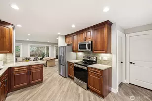 10717 212th St E, Graham, WA 98338 - Photo 11