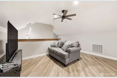 10717 212th Street E, Graham, WA 98338 - Photo 23