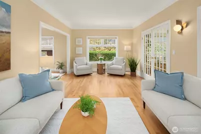 201 N 57th Street, Seattle, WA 98103 - Photo 11