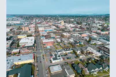 1305 N Forest Street, Bellingham, WA 98225 - Photo 3