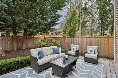 22124 NE 9th Place, Sammamish, WA 98074 - Photo 33