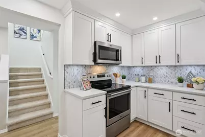 22124 NE 9th Place, Sammamish, WA 98074 - Photo 19