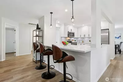 22124 NE 9th Place, Sammamish, WA 98074 - Photo 15