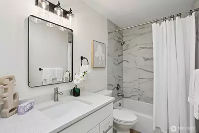 22124 NE 9th Place, Sammamish, WA 98074 - Photo 29