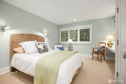 13401 Manzanita Road NE, Bainbridge Island, WA 98110 - Photo 29