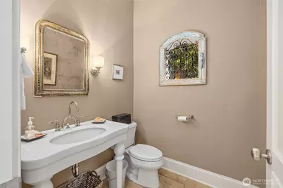 13401 Manzanita Road NE, Bainbridge Island, WA 98110 - Photo 21