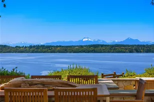 13401 Manzanita Rd NE, Bainbridge Island, WA 98110 - Photo 3