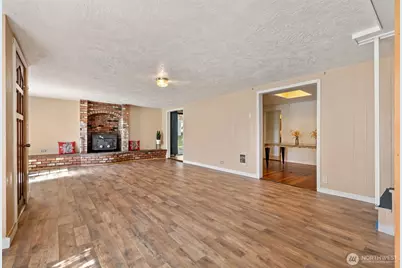 102 W Poplar Street, Shelton, WA 98584 - Photo 9