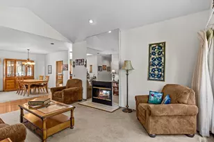 25719 Lake Wilderness Country Club Dr SE, Maple Valley, WA 98038 - Photo 11