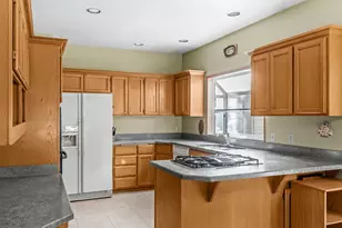 25719 Lake Wilderness Country Club Dr SE, Maple Valley, WA 98038 - Photo 13