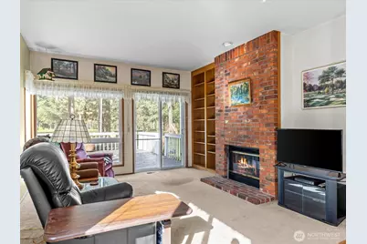 25719 Lake Wilderness Country Club Drive SE, Maple Valley, WA 98038 - Photo 17