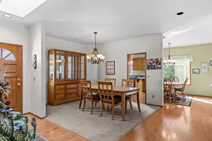 25719 Lake Wilderness Country Club Dr SE, Maple Valley, WA 98038 - Photo 5