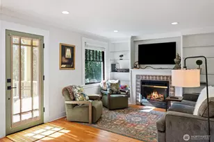 315 Steilacoom St, Steilacoom, WA 98388 - Photo 7