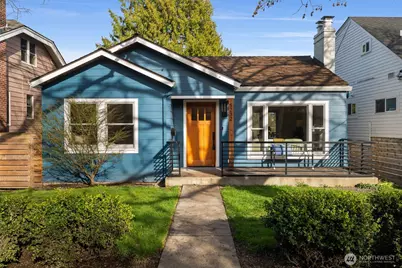 5232 38th Avenue NE, Seattle, WA 98105 - Photo 1