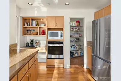 7515 SE 76th Street, Seattle, WA 98040 - Photo 11