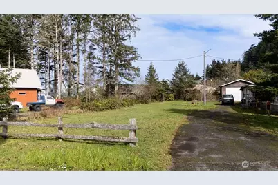 42 Fisherman Street, Clallam Bay, WA 98326 - Photo 3