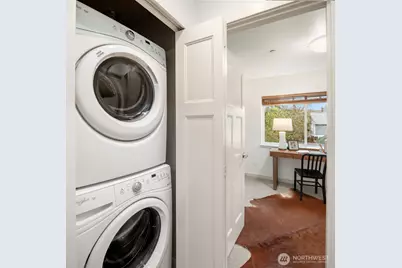 1139 Bradner Place S, Seattle, WA 98144 - Photo 17