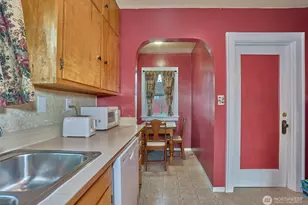 403 Alabama St, Bellingham, WA 98225 - Photo 7