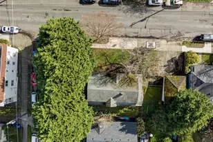1857 N 54th St, Seattle, WA 98103 - Photo 5