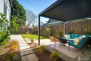 421 NE 60th St, Seattle, WA 98115 - Photo 35