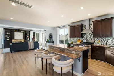 421 NE 60th Street, Seattle, WA 98115 - Photo 15