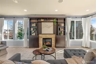 421 NE 60th St, Seattle, WA 98115 - Photo 9