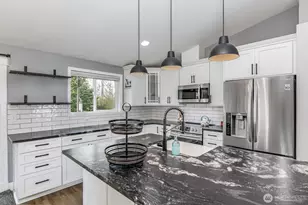 8618 74th Dr NE, Marysville, WA 98270 - Photo 5