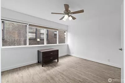 752 Bellevue Avenue E #202, Seattle, WA 98102 - Photo 9