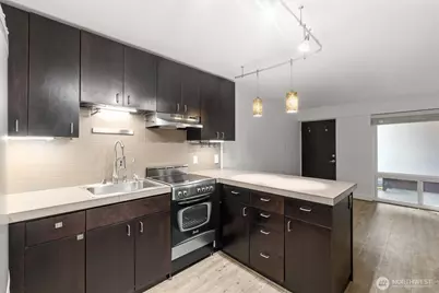 752 Bellevue Avenue E #202, Seattle, WA 98102 - Photo 7