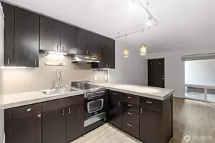 752 Bellevue Ave E, Seattle, WA 98102 - Photo 7