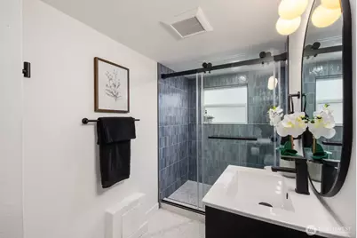 3232 26th Avenue W, Seattle, WA 98199 - Photo 21