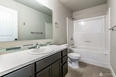 917 NE Burton Ray Street NE, Lacey, WA 98516 - Photo 25