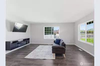 657 S Lawler Avenue, East Wenatchee, WA 98802 - Photo 5