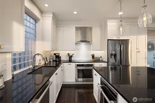 11307 NE 68th St, Kirkland, WA 98033 - Photo 23