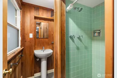4731 49th Avenue NE, Seattle, WA 98105 - Photo 23