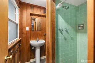 4731 49th Ave NE, Seattle, WA 98105 - Photo 23