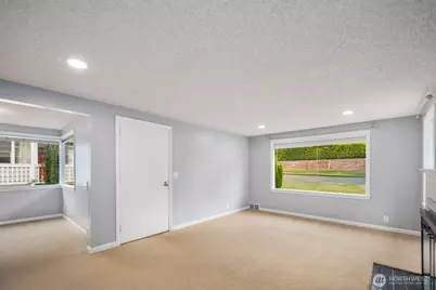 4731 49th Avenue NE, Seattle, WA 98105 - Photo 7