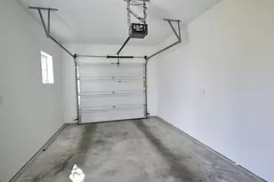 745 N 101st St, Seattle, WA 98133 - Photo 35