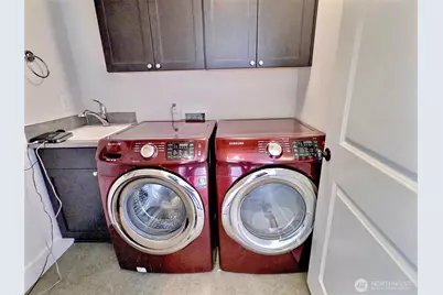 745 N 101st Street, Seattle, WA 98133 - Photo 31