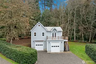 10235 Battle Point Dr NE, Bainbridge Island, WA 98110 - Photo 27