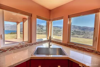 555 Loop Avenue, Manson, WA 98831 - Photo 13