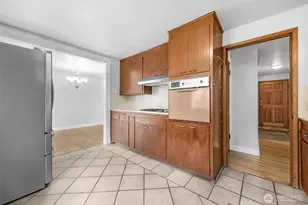 146 NE 165th St, Shoreline, WA 98155 - Photo 13