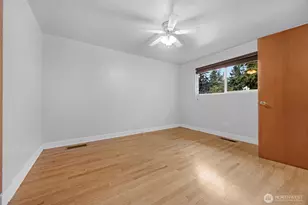 146 NE 165th St, Shoreline, WA 98155 - Photo 15