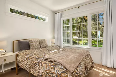 12960 Sunrise Drive NE, Bainbridge Island, WA 98110 - Photo 29