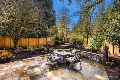 635 Kalmia Ct NW, Issaquah, WA 98027 - Photo 19