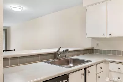 25131 98th Place S #E201, Kent, WA 98030 - Photo 11