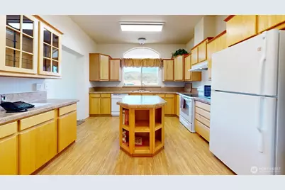 32 Valley View Drive, Tonasket, WA 98855 - Photo 11